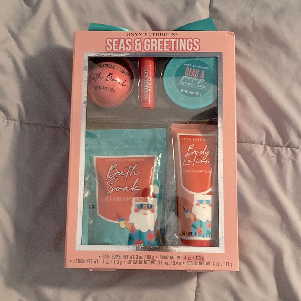 Onyx bathhouse seas and greetings gift set